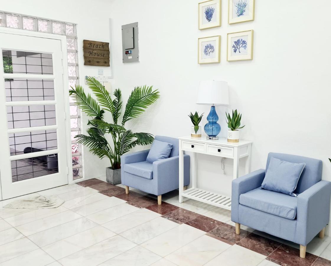 527 Beachhouse L 5 Bedroom With Swimming Pool - 3Min Walk To The Beach Tanjung Bungah  Bagian luar foto