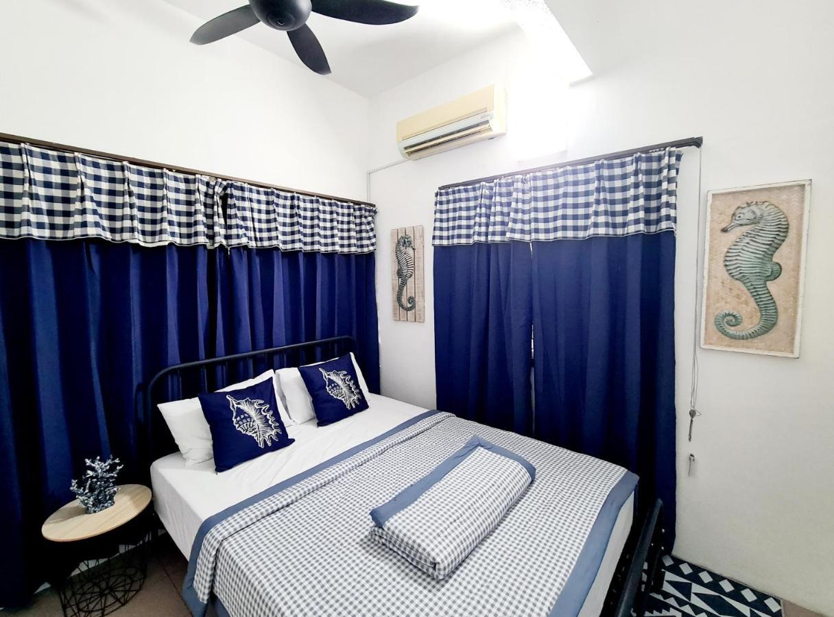 527 Beachhouse L 5 Bedroom With Swimming Pool - 3Min Walk To The Beach Tanjung Bungah  Bagian luar foto