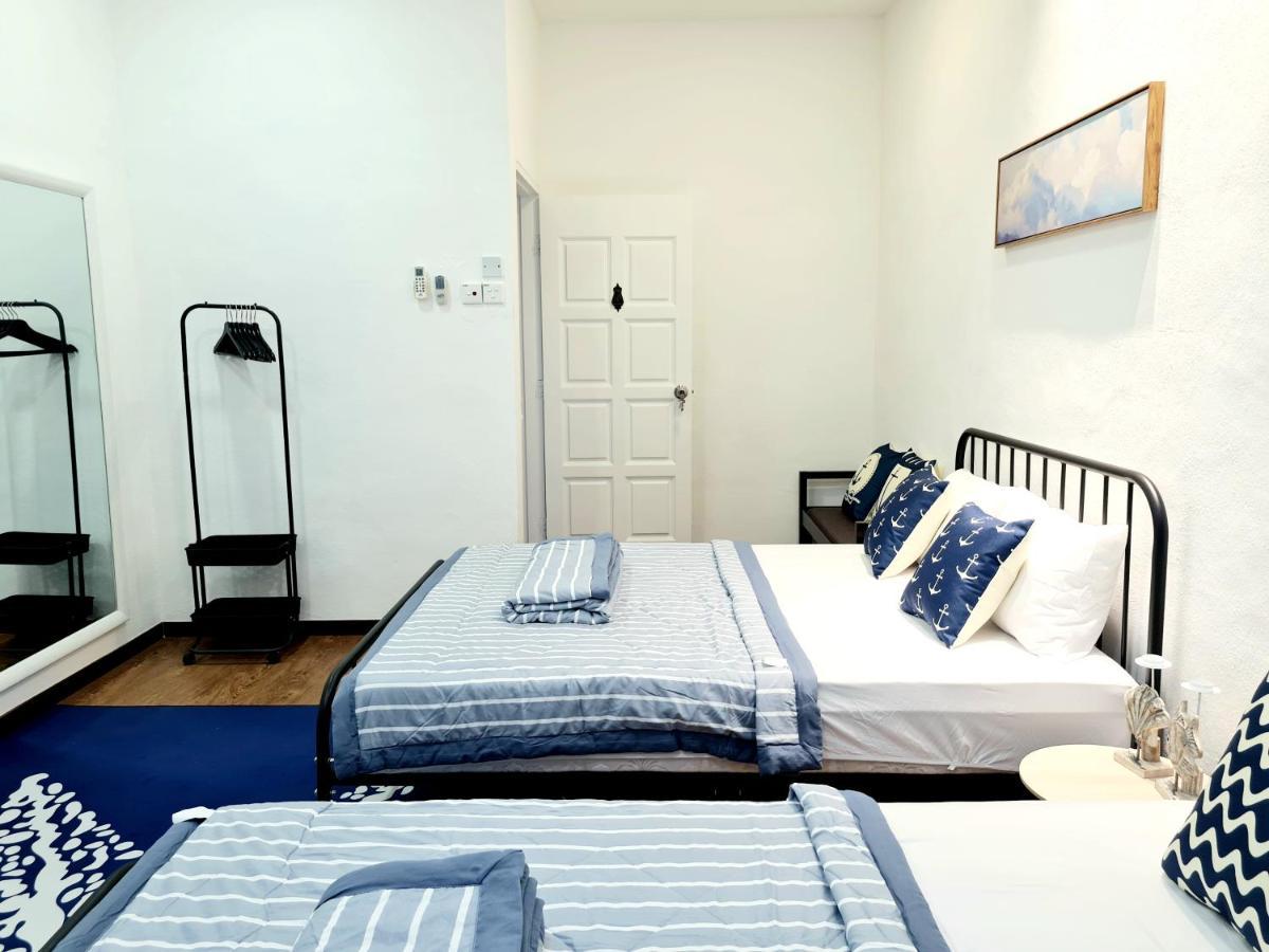 527 Beachhouse L 5 Bedroom With Swimming Pool - 3Min Walk To The Beach Tanjung Bungah  Bagian luar foto