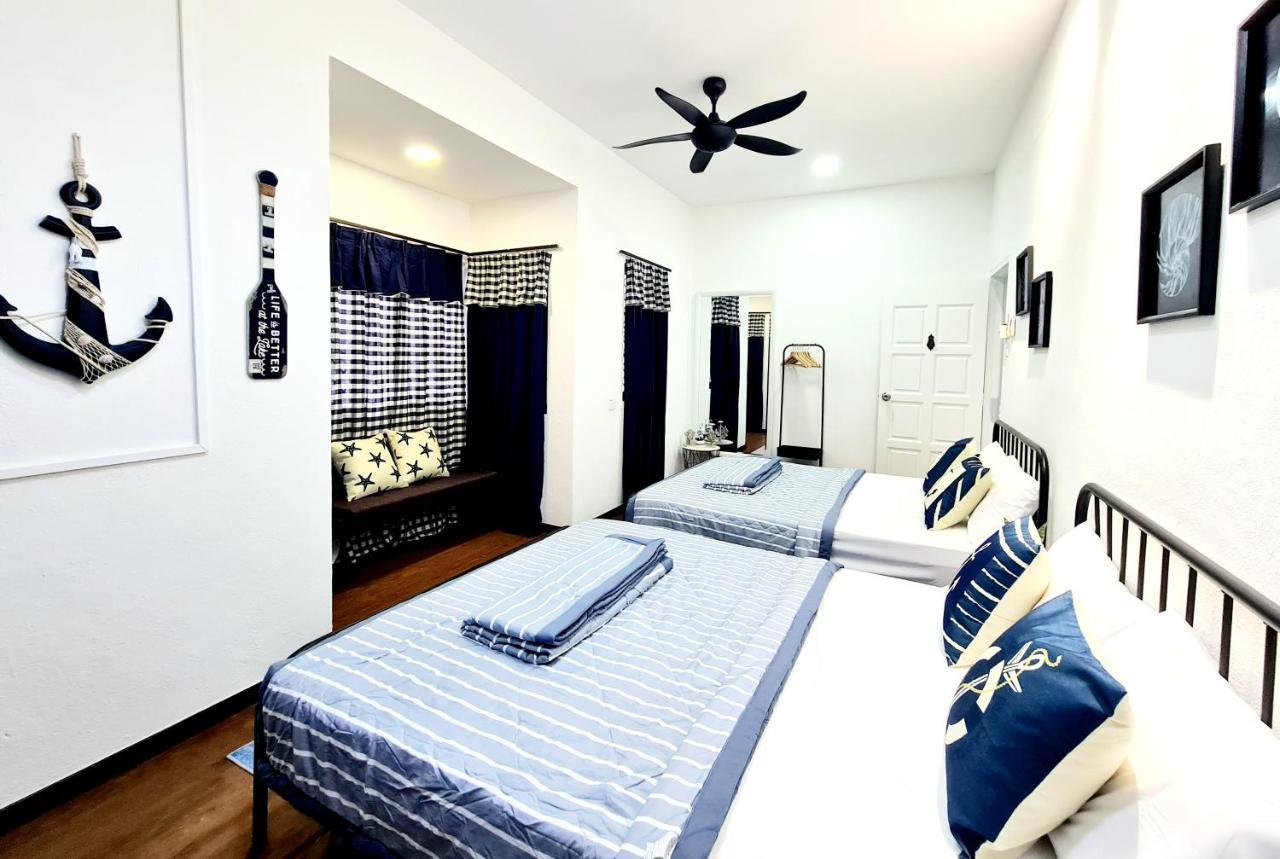 527 Beachhouse L 5 Bedroom With Swimming Pool - 3Min Walk To The Beach Tanjung Bungah  Bagian luar foto