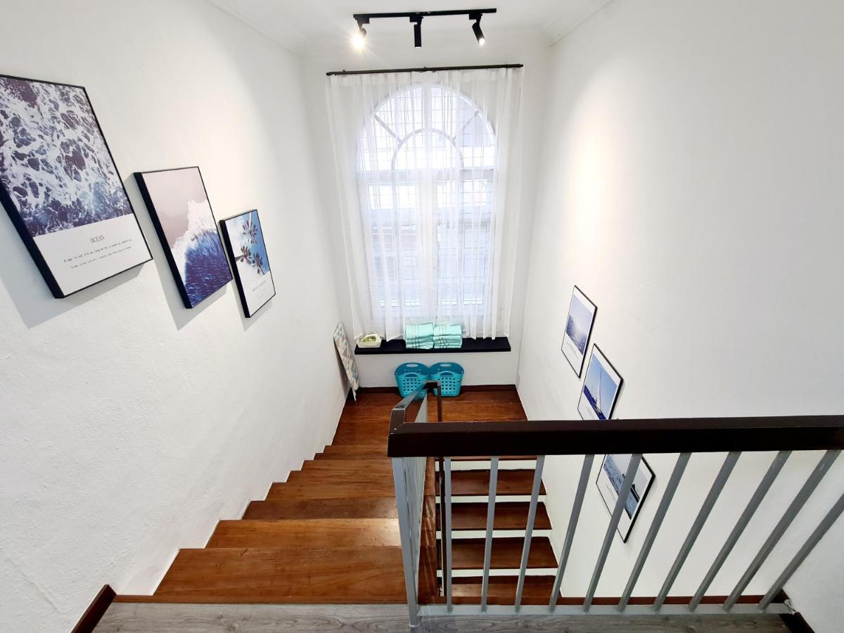 527 Beachhouse L 5 Bedroom With Swimming Pool - 3Min Walk To The Beach Tanjung Bungah  Bagian luar foto