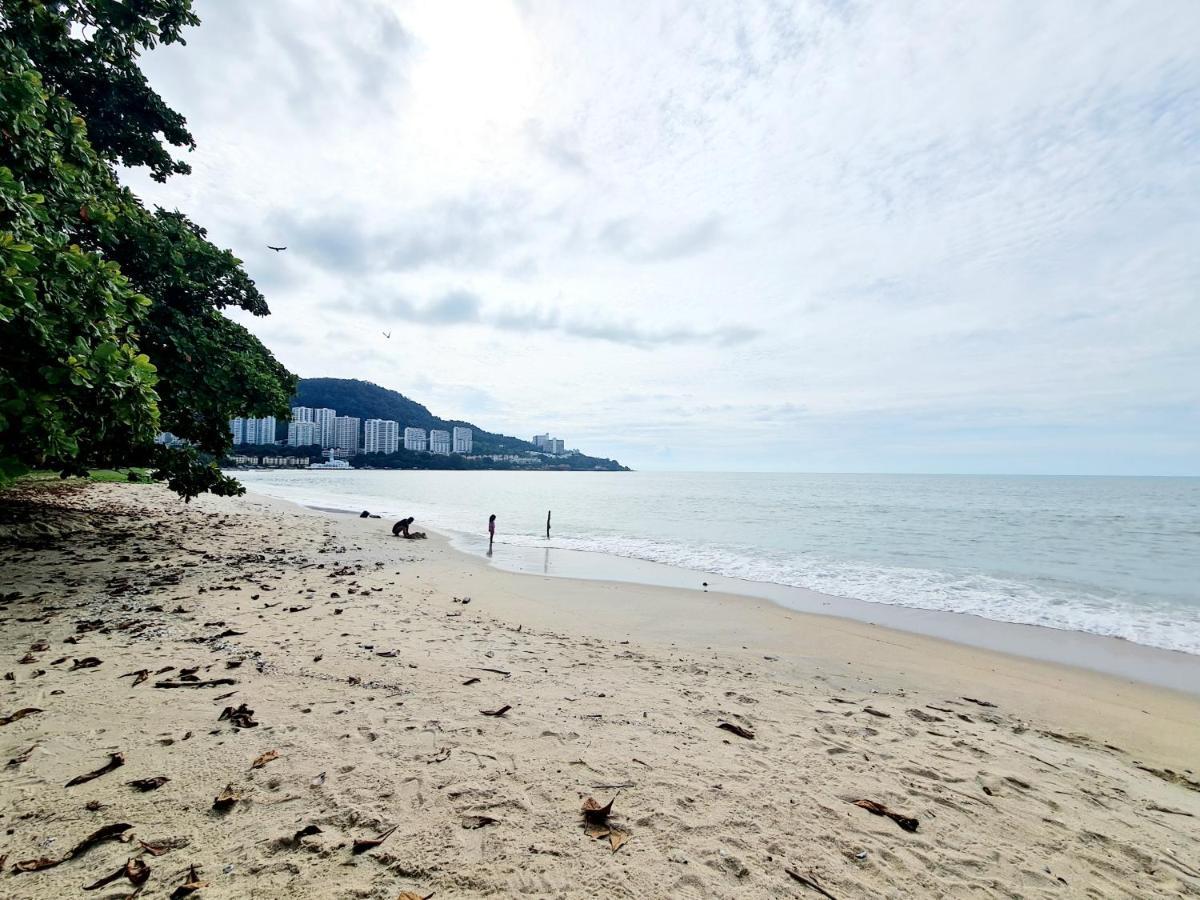 527 Beachhouse L 5 Bedroom With Swimming Pool - 3Min Walk To The Beach Tanjung Bungah  Bagian luar foto