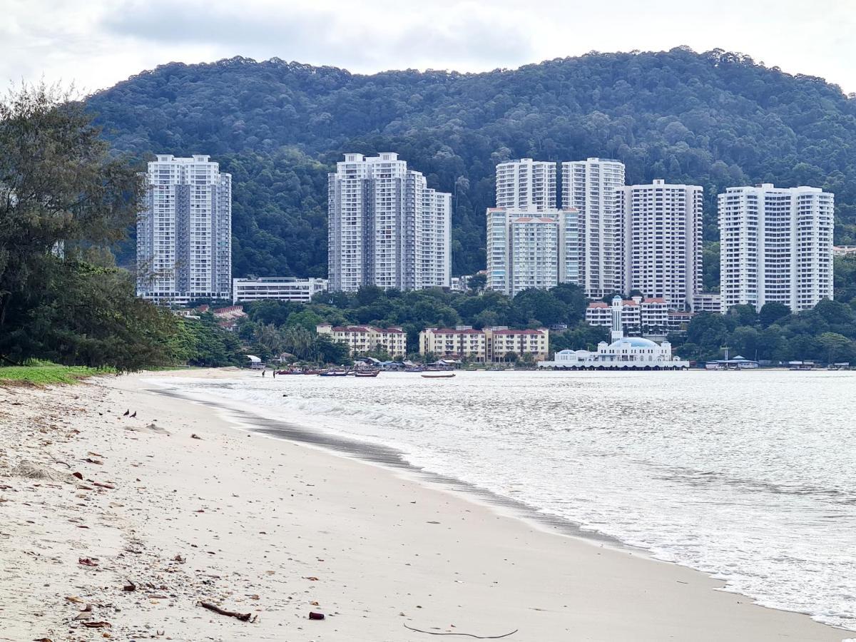 527 Beachhouse L 5 Bedroom With Swimming Pool - 3Min Walk To The Beach Tanjung Bungah  Bagian luar foto